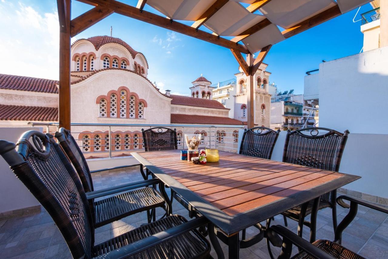 Urban Lifestyle Apartment In Пирея Екстериор снимка